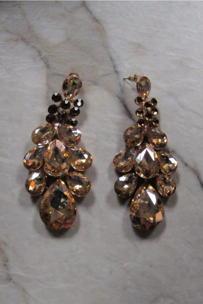Opulent Light Topaz Bib Necklace Set