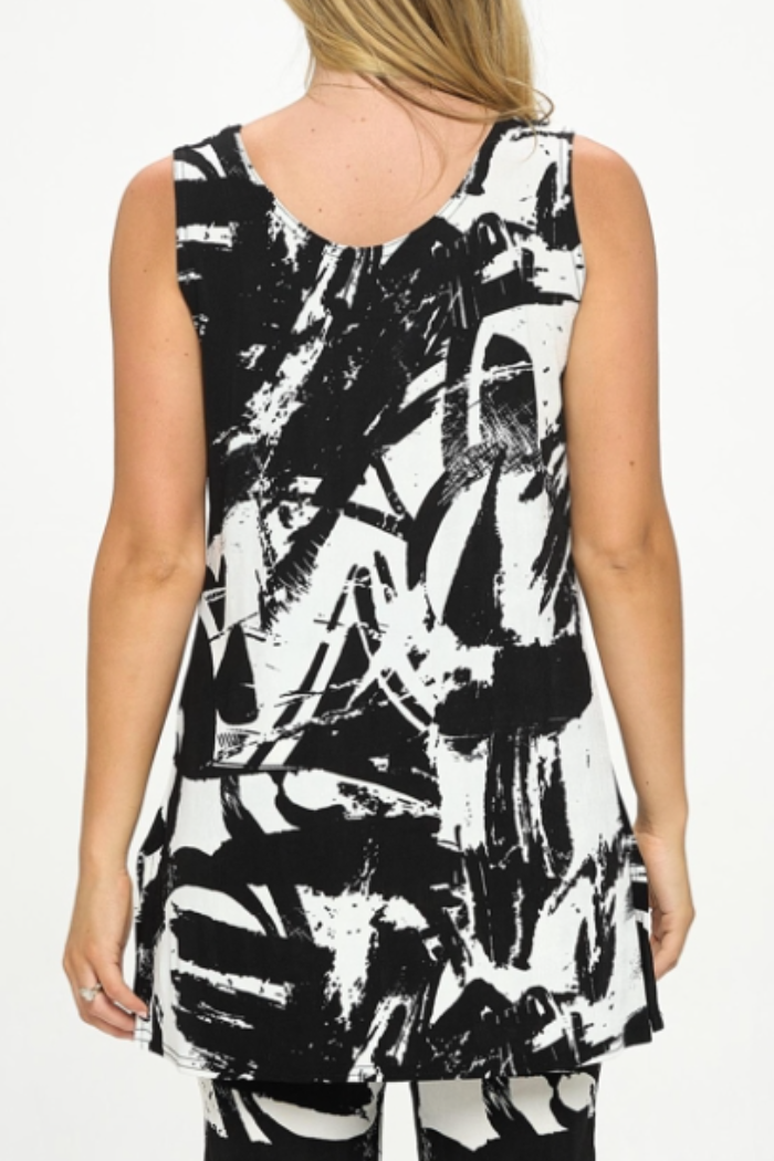 Black & White Print Sleeveless Capri Set
