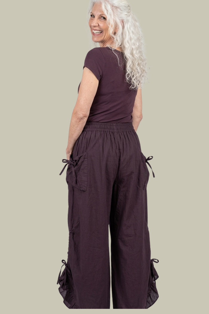 Cropped Pantaloon Pant in Brown