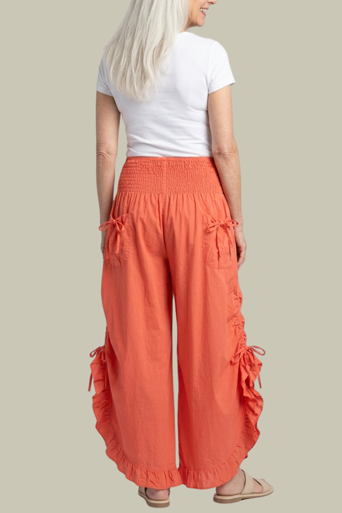 Cropped Pantaloon Pant in Coral