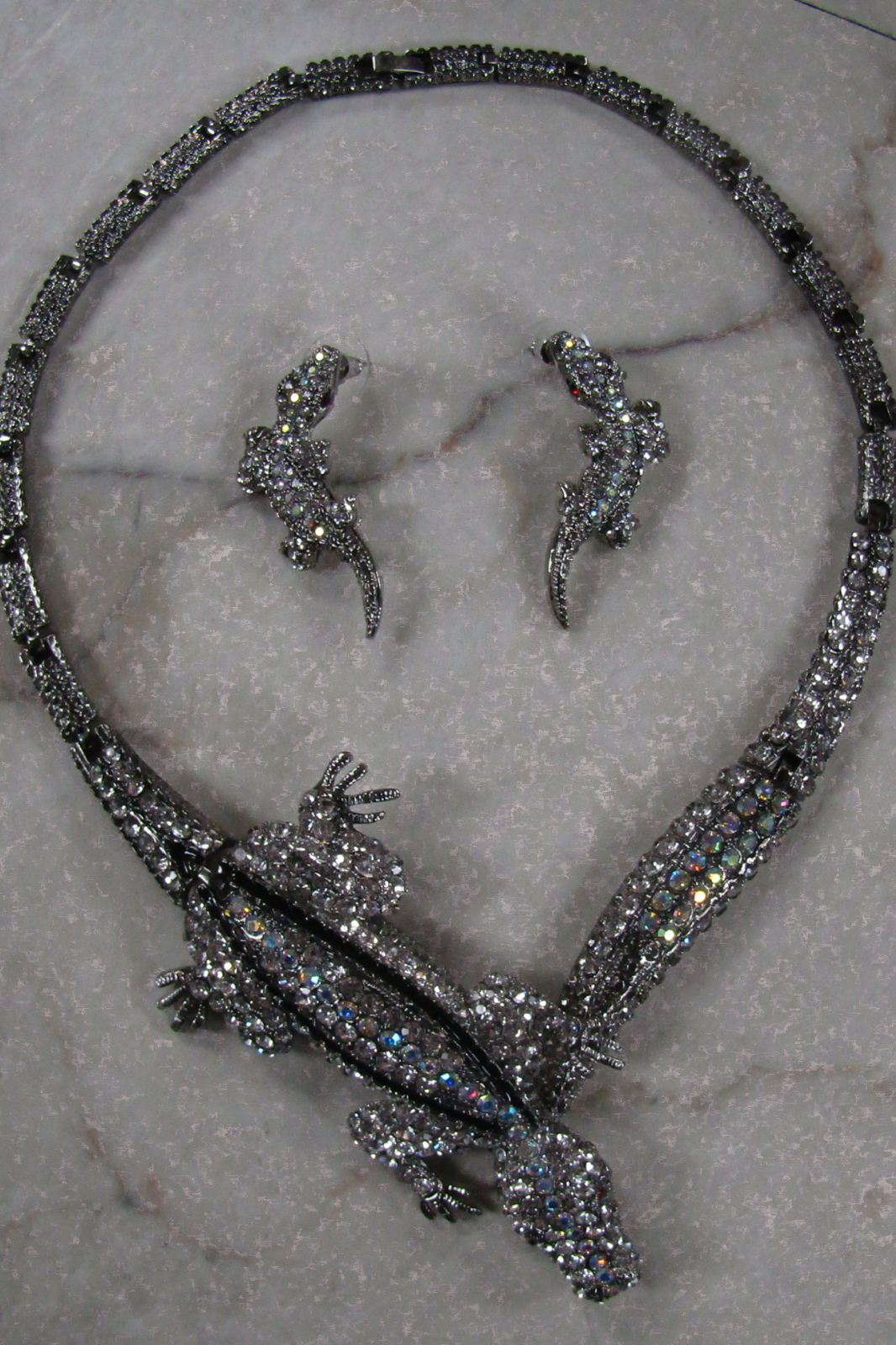 Ali the Alligator Necklace Set