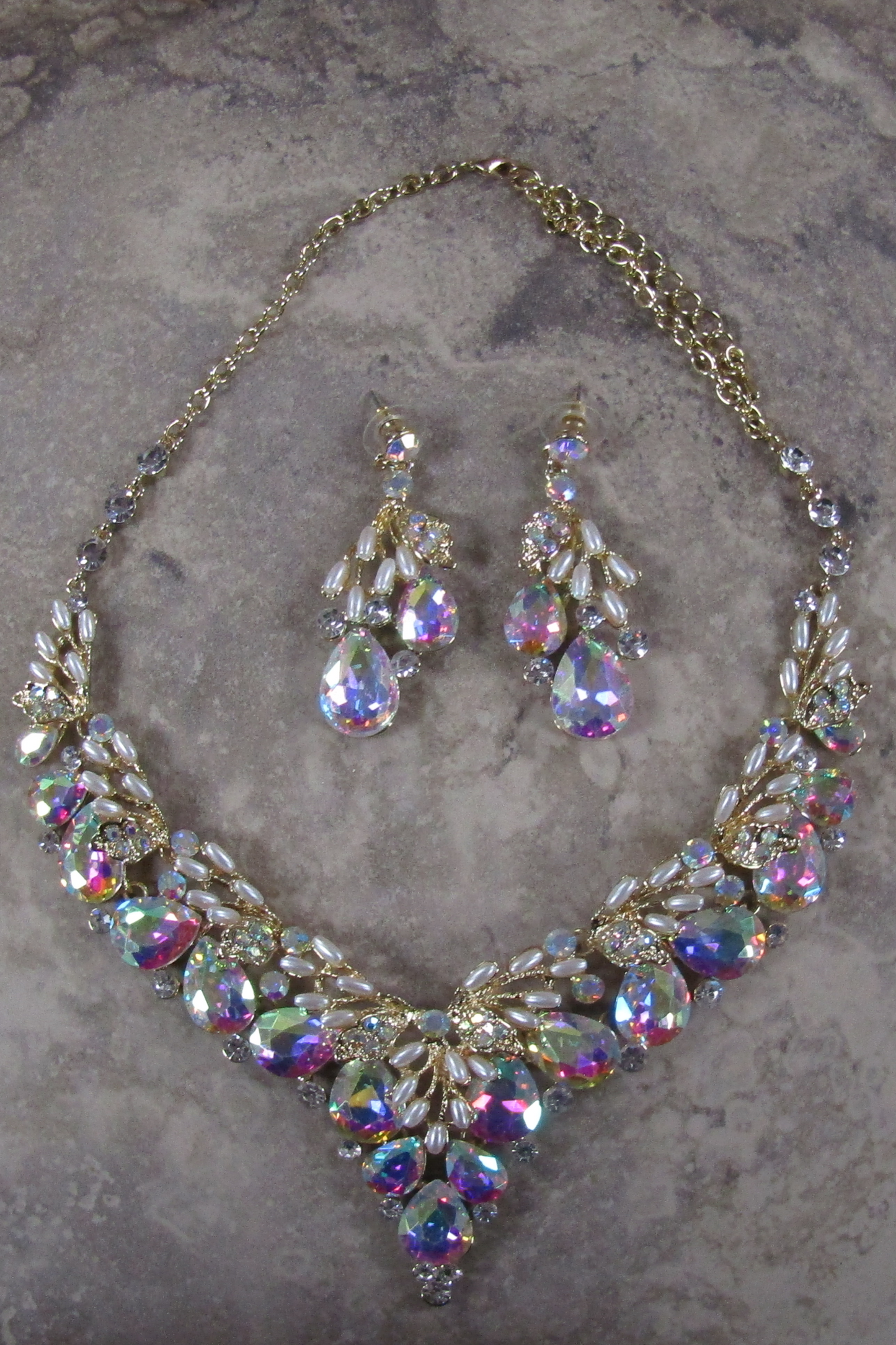 Statement AB and Pearl Necklace Set