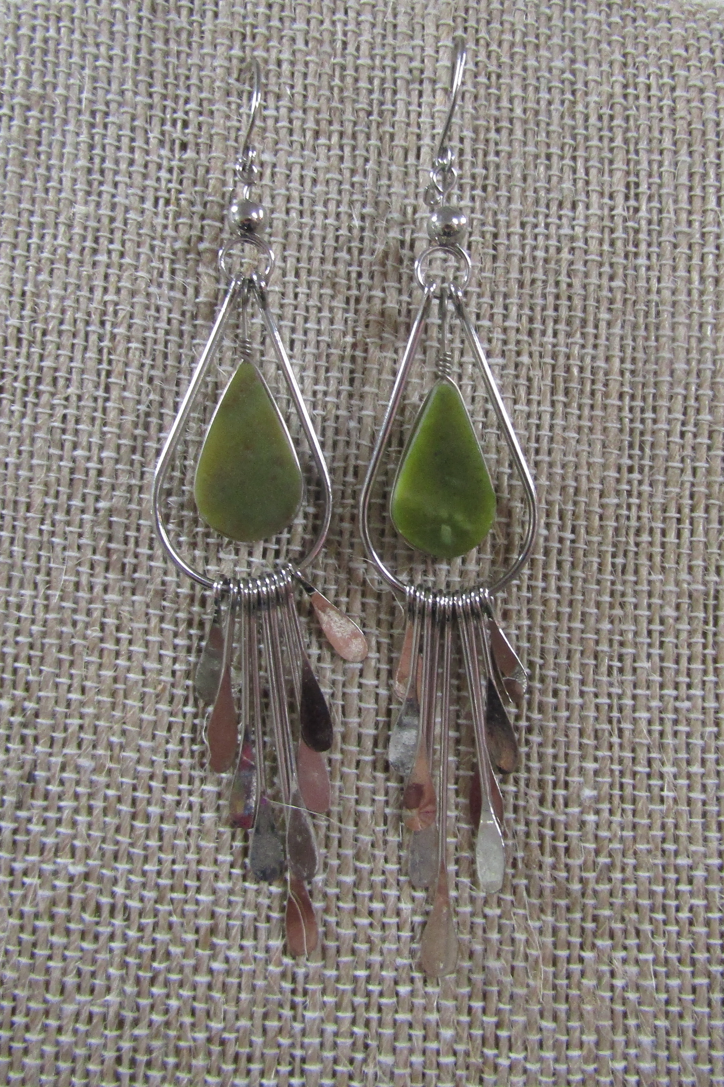 Peruvian Dangle Earring - Adventurine Stone