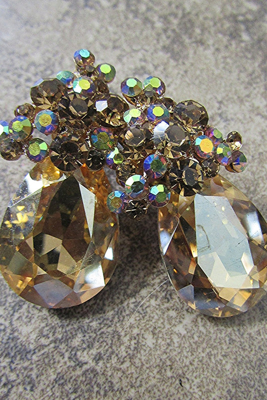 TEARDROP GEM CLUSTER CLIP EARRING