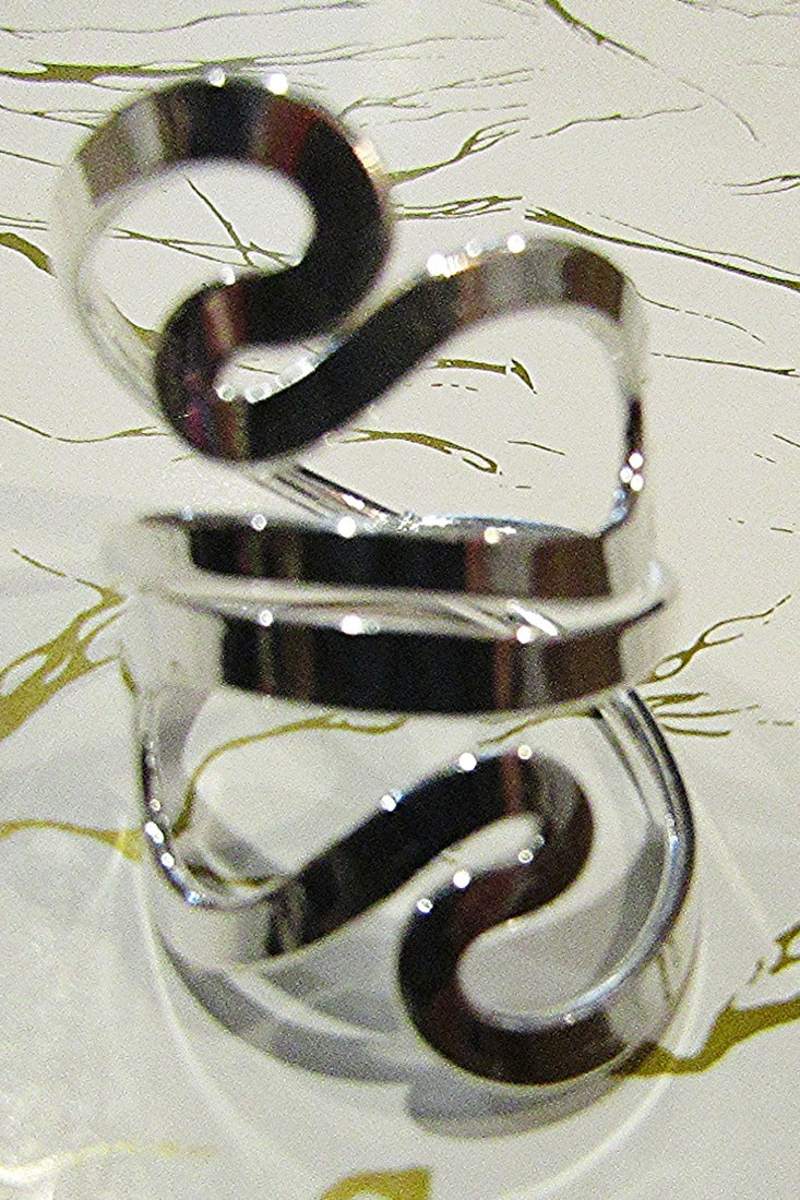 SILVERPLATE ARTSY RING