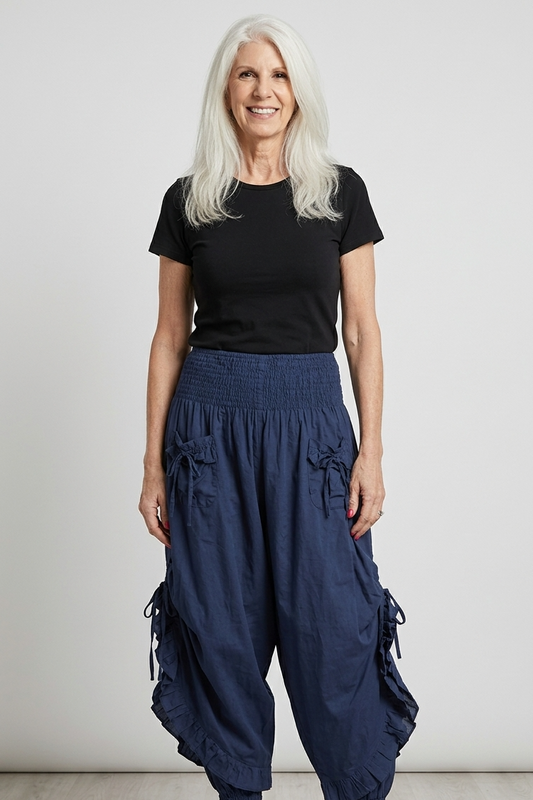 Cropped Pantaloon Pant in Navy