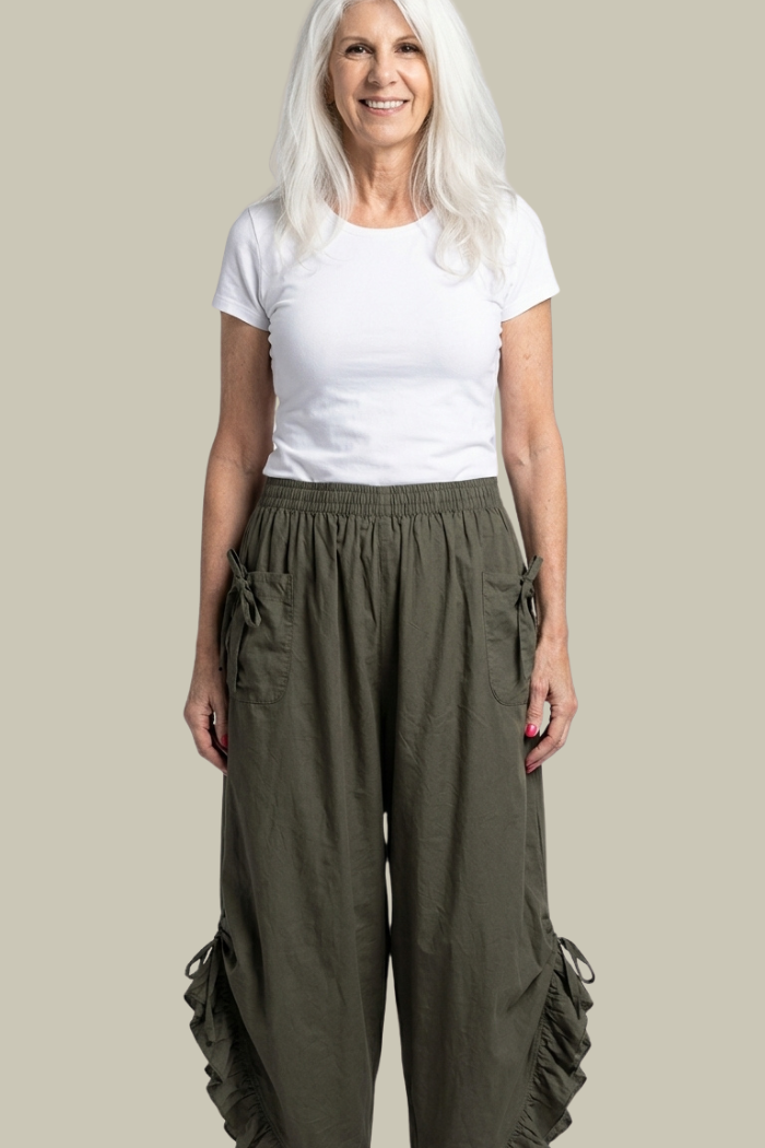 Cropped Pantaloon Pant in Olive