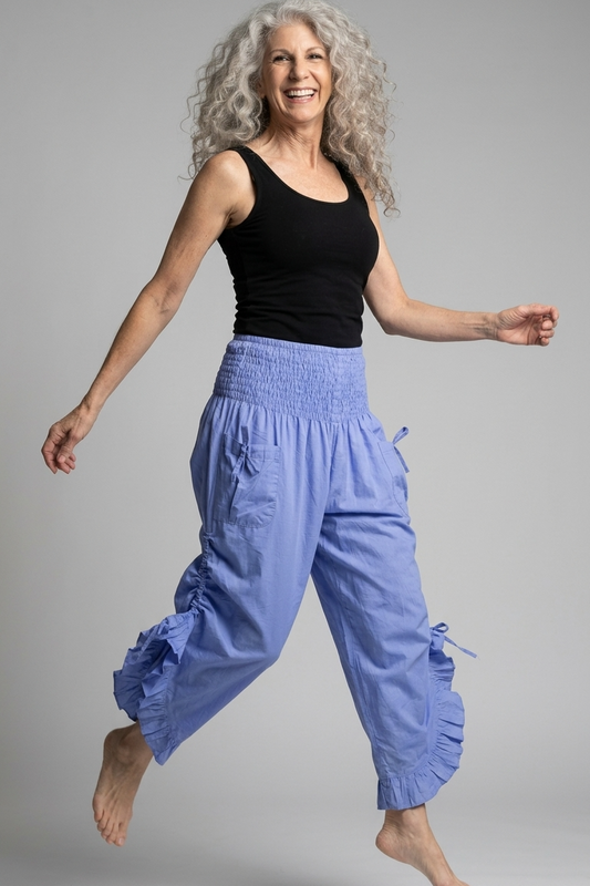 Cropped Pantaloon Pant in Medium Blue