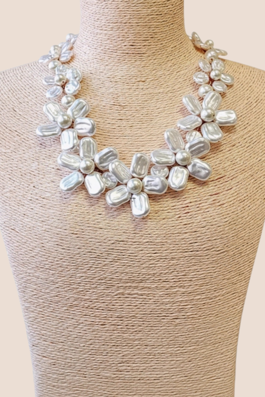 Flower Collar Pearl Statement Necklace