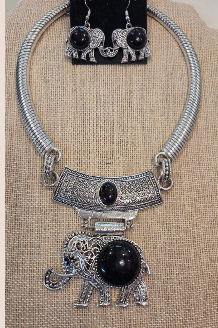 Elephant Collar Necklace Set - Black Stone