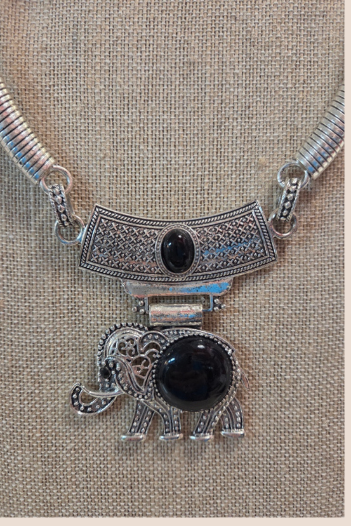 Elephant Collar Necklace Set - Black Stone