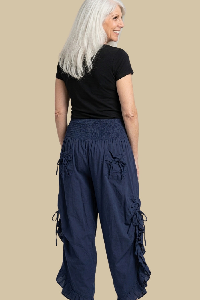 Cropped Pantaloon Pant in Navy