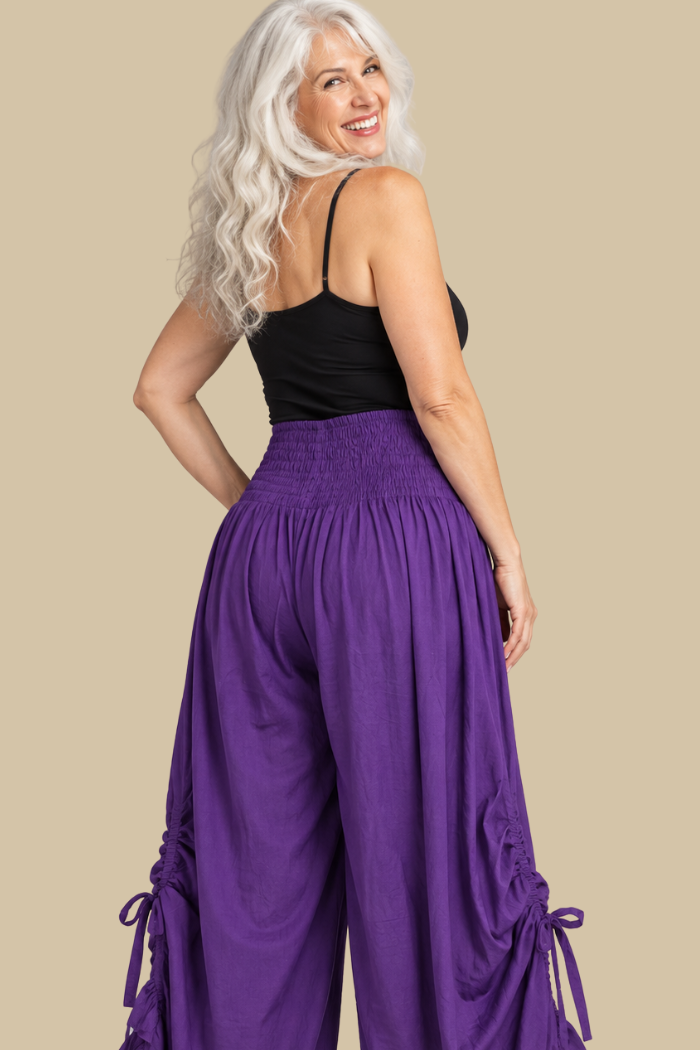 Cropped Pantaloon Pant in Purple