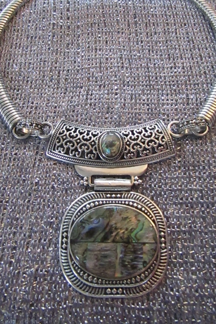 SILVER EMBOSSED METAL CHOKER with ABALONE-LOOK STONE