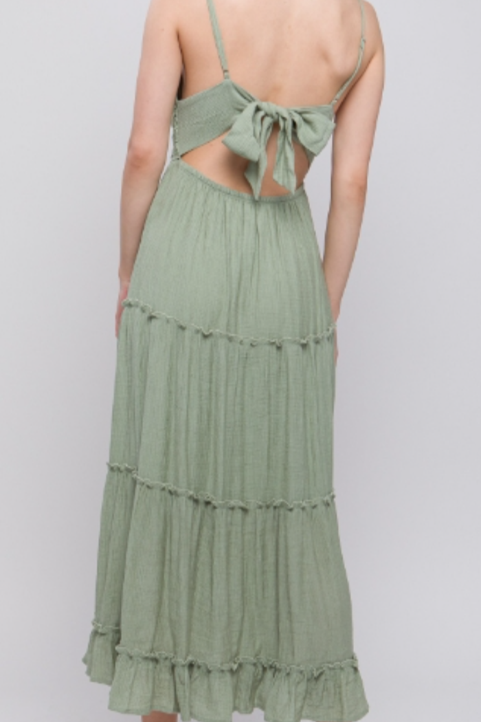 Lace Design Tiered Maxi Dress in Moss