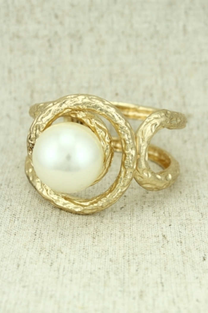 Gold Hinged Bracelet with White Pearl