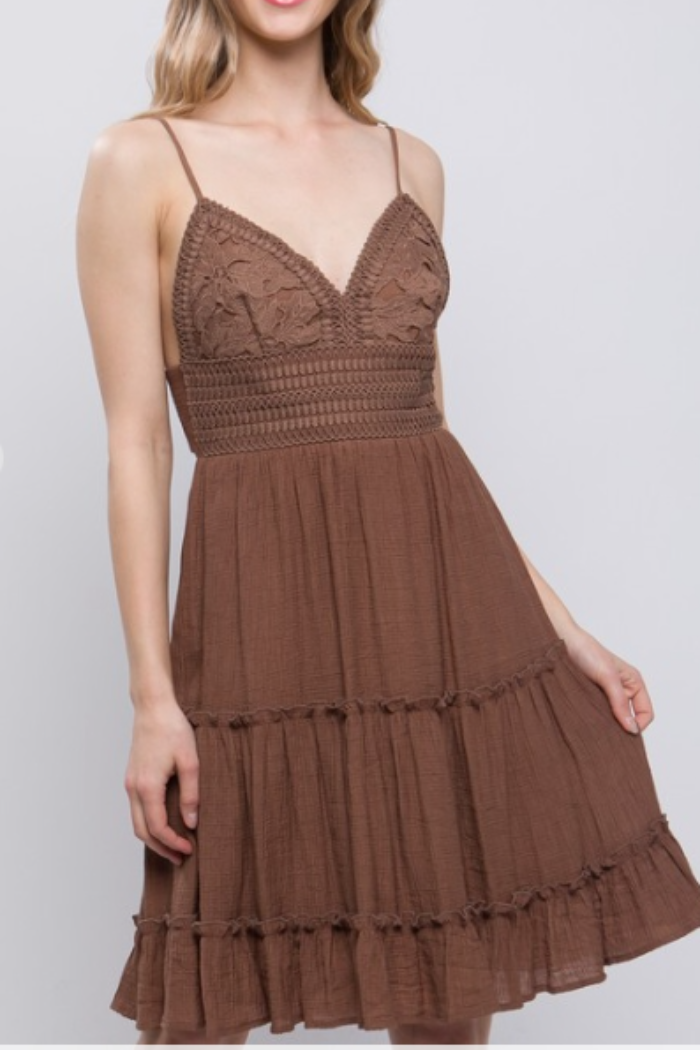 Lace Design Tiered Short Dress in Cocoa